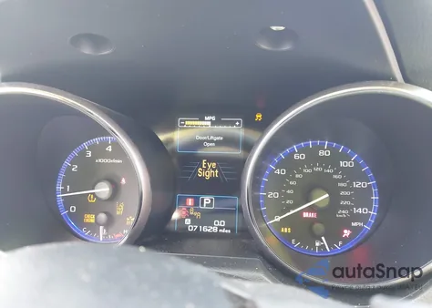 2018 Subaru Outback 2.5I Premium z USA, uszkodzony, nr VIN 4S4BSAHC6J3264083